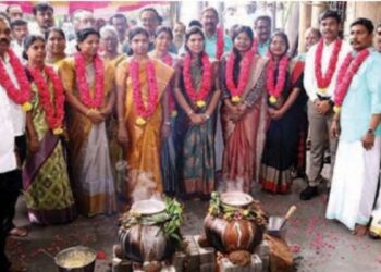 கரகாட்டம், தப்பாட்டத்துடன் கலெக்டர் அலுவலகத்தில் பொங்கல் விழா