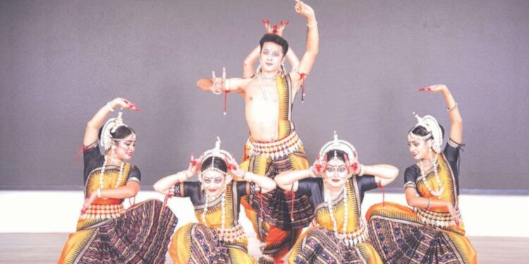 ஒடிசி நடன சங்கமம் இந்தியப் பாரம்பரியத்தின் செழுமையை எடுத்துரைத்த உலகப் புகழ்பெற்ற கலைஞர்கள்!