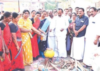 ஈரோட்டில் திமுக சார்பில் எழுச்சியுடன் நடைபெற்ற சமத்துவ பொங்கல் விழா அமைச்சர் சு.முத்துசாமி நேரில் கண்டு பாராட்டு.