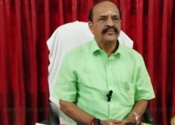 “கம்ப்யூட்டர் முதல் காலணி வரை”: அரசு தரும் கல்வி ஊக்கத்தொகைகளை கடம்பூர் ராஜூ பாராட்டு!