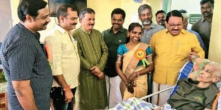 “பெற்றோரை வீதியில் விடுவது வேதனை அளிக்கிறது” நீதிபதி வடமலை உருக்கமான வேண்டுகோள்!