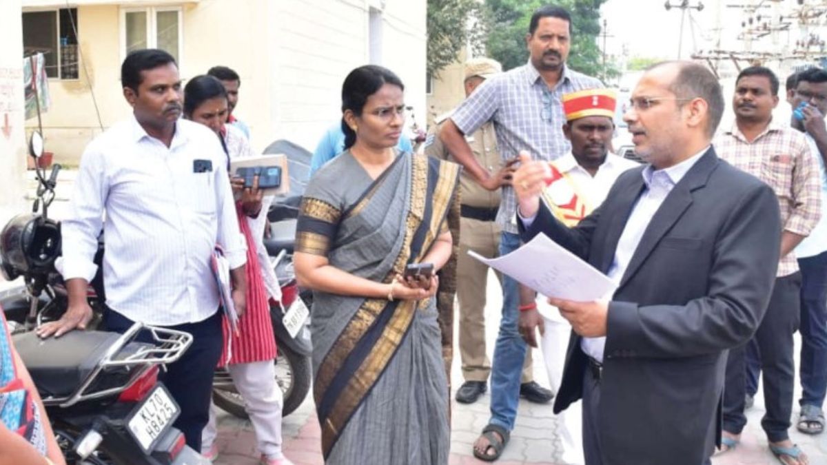 நாமக்கல் கொண்டிசெட்டிபட்டியில் தேர்தல் ஆணைய சிறப்புப் பார்வையாளர் குல்தீப் நாராயண் நேரடி ஆய்வு.