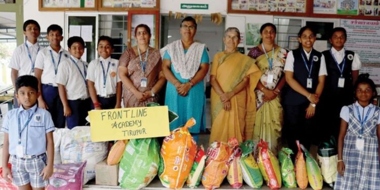 சர்வாலயம் இல்லத்திற்கு மளிகைப் பொருட்களை வழங்கித் தி ப்ரண்ட்லைன் அகாடமி பள்ளி மாணவர்கள் நெகிழ்ச்சி.