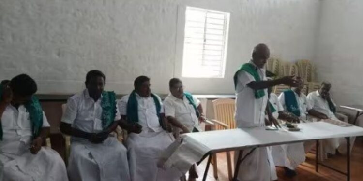 ரேஷன் கடைகளில் தேங்காய் எண்ணெய் விநியோகம் போராட்டத்தை நடத்த விவசாயிகள் சங்கம் அதிரடி முடிவு