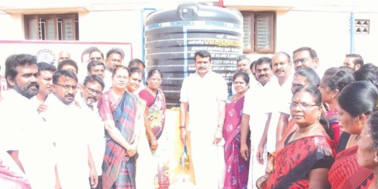 கரூரில் 12 திட்டங்களை திறந்து வைத்து புதிய பணிகளுக்கு வி.செந்தில்பாலாஜி அடிக்கல்!