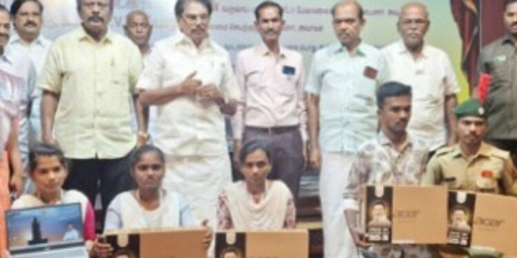 அறிவாற்றலை வளர்த்துக்கொள்ள மடிக்கணினிகளை நல்வழியில் பயன்படுத்துங்கள் கே.கே.எஸ்.எஸ்.ஆர். ராமச்சந்திரன் அறிவுரை!