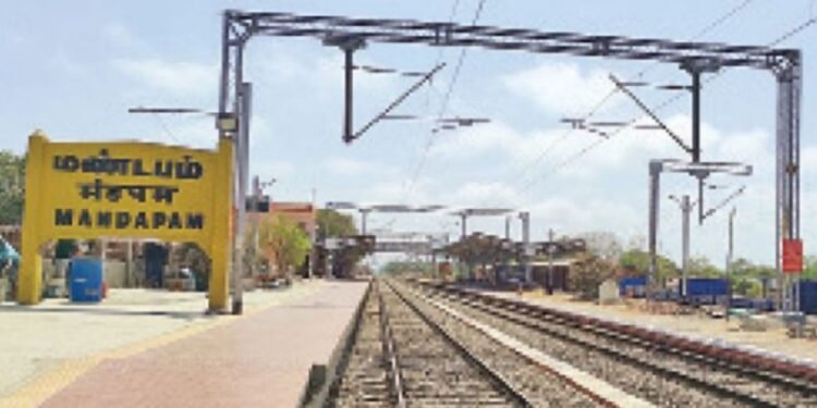 ராமேஸ்வரம் மண்டபம் ரயில் நிலையத்தை முழுமையான துணை நிலையமாக மாற்ற பயணிகள் கோரிக்கை!