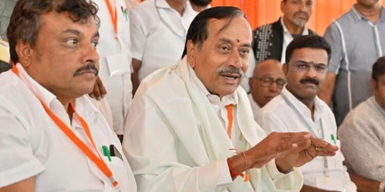 “பாஜக – விஜய் இடையே எந்தப் பிரச்சினையும் இல்லை இந்தி எதிர்ப்பு செத்துப்போன குதிரை” ஹெச்.ராஜா விளாசல்!