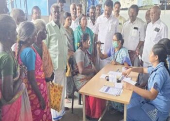 நத்தத்தில் அதிமுக சார்பில் பிரம்மாண்ட இலவச கண் சிகிச்சை முகாம் முன்னாள் அமைச்சர் நத்தம் விசுவநாதன் ஏற்பாடு!