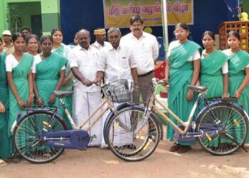 திருவாரூரில் மாணவிகளுக்கு விலையில்லா மிதிவண்டிகள் கலெக்டர் விநியோகம்!