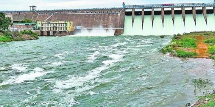 பவானிசாகர் அணையிலிருந்து இரண்டாம் போக பாசனத்திற்கு நாளை முதல் தண்ணீர் திறப்பு