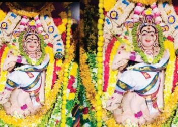 திருஉத்தரகோசமங்கையில் ஆருத்ரா தரிசனம் அபூர்வ மரகத நடராஜருக்குப் புதிய சந்தனம் பூசி வழிபாடு