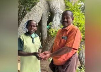 ஐந்திணை பூங்காவில் தொலைந்த 2 பவுன் தங்கச் சங்கிலியை உரியவரிடம் ஒப்படைத்த பெண் தொழிலாளி