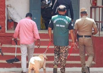 திண்டுக்கல் நீதிமன்றத்திற்கு மின்னஞ்சல் மூலம் வெடிகுண்டு மிரட்டல் தீவிர சோதனையால் பரபரப்பு!