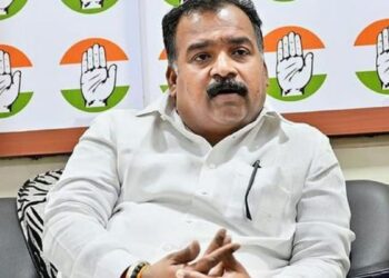 தன்மானம் முக்கியம்… திருப்பி அடிக்கவும் தெரியும்… மதுரை திமுக மாவட்டச் செயலாளருக்கு மாணிக்கம் தாகூர் எம்பி ‘பஞ்ச்’ எச்சரிக்கை!