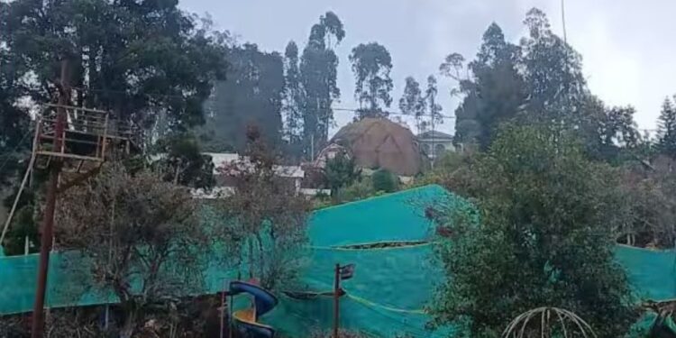 கொடைக்கானலில் விதிகளைத் தகர்க்கும் பாறை வெடிப்புகள் அதிகாரிகளின் மெத்தனத்தால் அழியும் மலைத்தள பாதுகாப்பு!