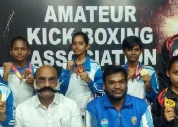 டெல்லி சர்வதேச கிக் பாக்சிங் போட்டி தேனி மாவட்டத்தைச் சேர்ந்த மாணவிகள் தேர்வாகி சாதனை!