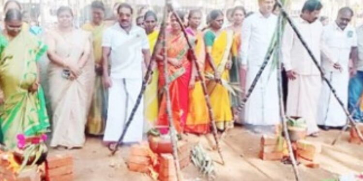 சங்கரன்கோவில் மின்வாரிய அலுவலகத்தில் சமத்துவப் பொங்கல்: ஊழியர்களிடையே விளையாட்டுப் போட்டிகள்