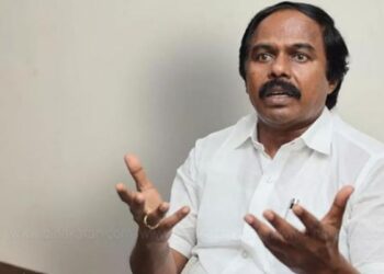 தேசப்பிதா காட்டிய வழியில் சமத்துவப் பயணம்… கன்னியாகுமரியில் அஞ்சலி செலுத்திய அமைச்சர் மனோ தங்கராஜ் அதிமுக, பாஜக மீது தாக்குதல்!