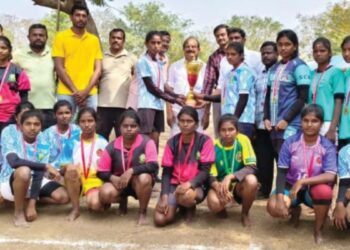 ஈரோடு மண்டல கபடி போட்டியில் ஸ்ரீ வெங்கடேஸ்வரா மாணவிகள் சாதனை