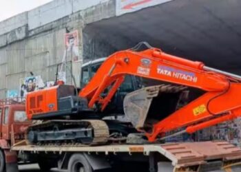 மானாமதுரை சாலையில் ‘ராட்சத’ எமனாக மாறும் டிரைலர்கள் கனரக இயந்திரங்களை ஏற்றிச் செல்வதால் அபாயம்!