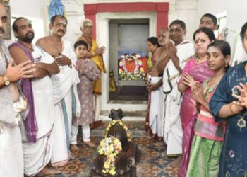 நமணசமுத்திரம் ஸ்ரீ கோபாலகிருஷ்ண சாஸ்திரிகள் அதிஷ்டானத்தில் உலக நன்மைக்கான சிறப்பு ஆராதனை