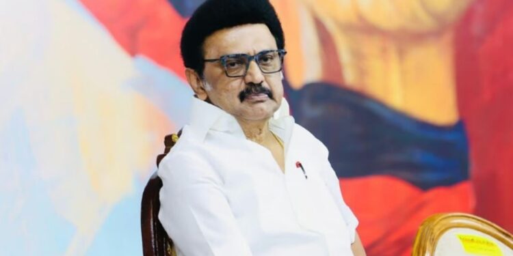 “தமிழ் மண்ணில் இந்திக்கு என்றும் இடமில்லை”: மொழிப்போர் தியாகிகளின் நினைவிடத்தில் முதல்வர் மு.க.ஸ்டாலின் சூளுரை!