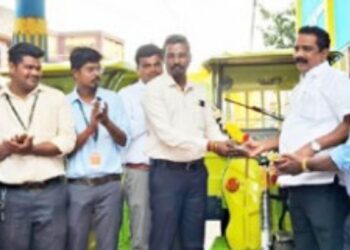 தூய்மைப் பணிக்கு வலுசேர்க்கும் பேட்டரி வாகனங்கள் – உஜ்ஜீவன் வங்கி அன்பளிப்பு!