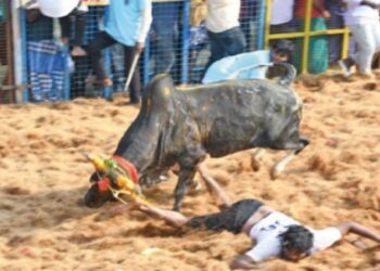 மனைவி தற்கொலை விவகாரம்: வரதட்சணை கொடுமை புகாரில் சாத்தூர் எஸ்.ஐ. அருண்குமார் அதிரடி பணியிடை நீக்கம்