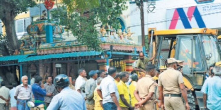 சாஸ்த்ரா பல்கலைக்கழக ஆக்கிரமிப்பில் இருந்த 31.37 ஏக்கர் அரசு நிலம் மீட்பு வருவாய்த்துறை நடவடிக்கை!