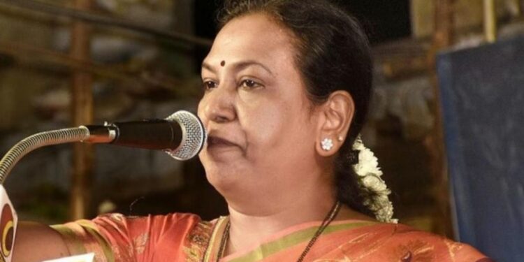 “தேமுதிக யாரையும் கண்டு அஞ்சாது; யாருக்கும் அடிபணியாது”: கூட்டணி மர்மத்தை உடைப்பாரா பிரேமலதா