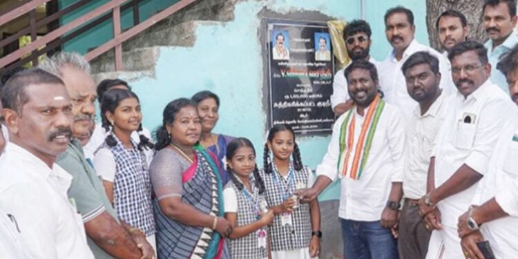 மாணவர்களின் தாகம் தீர்த்த விஜய் வசந்த் மயிலாடி பள்ளியில் குடிநீர் சுத்திகரிப்பு இயந்திரம் திறப்பு!