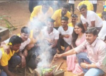 ஏழை மாணவர்களுடன் பொங்கல் வைத்து மகிழ்ந்த ஐ.ஏ.எஸ் – ஐ.பி.எஸ் தம்பதி