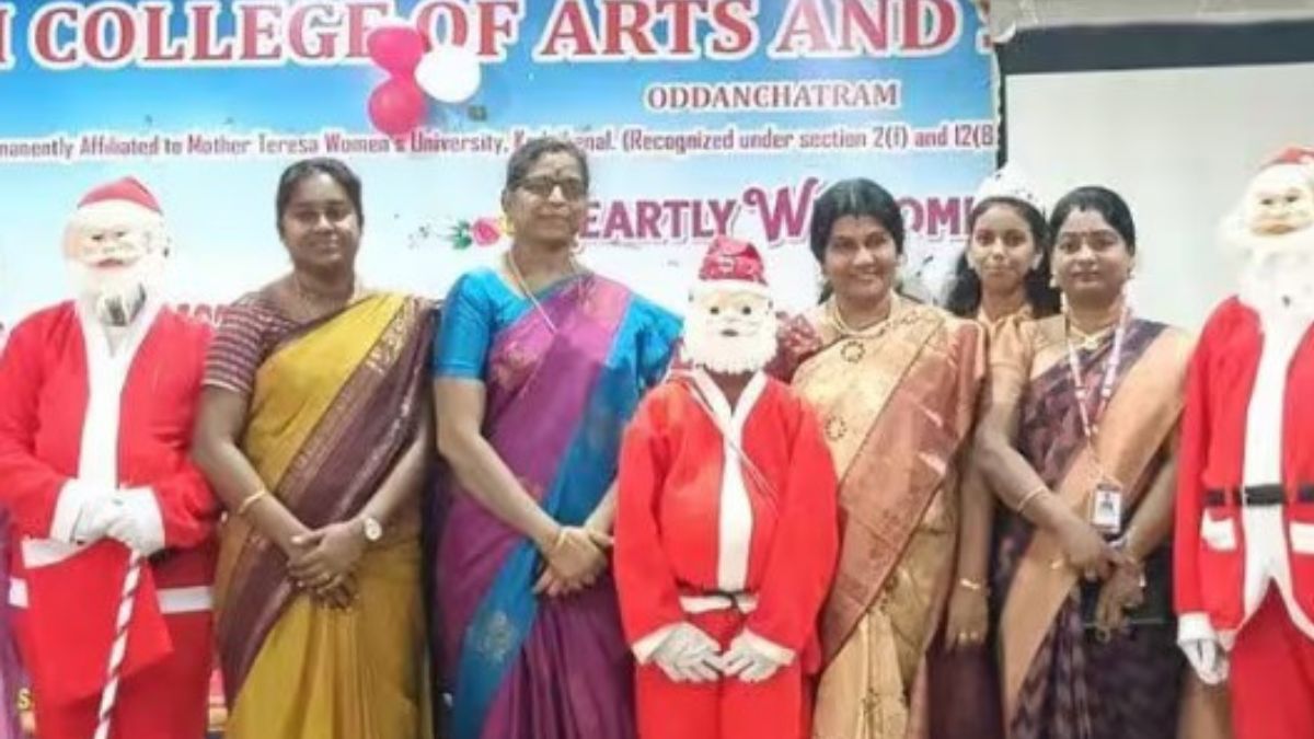 ஒட்டன்சத்திரம் சக்தி மகளிர் கல்லூரியில் கலைநிகழ்ச்சிகளுடன் களைகட்டிய ஆங்கில புத்தாண்டுப் பெருவிழா.