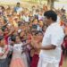 இலுப்பூர் ஆர்.சி. தொடக்கப் பள்ளியில் மாணவர்களுடன் புத்தாண்டு கொண்டாட்டம்