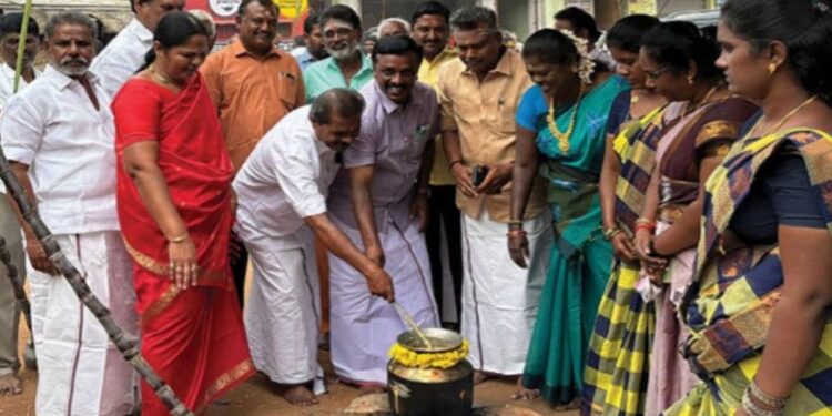 அலங்காநல்லூரில் கோலாகலமாக நடைபெற்ற சமத்துவப் பொங்கல் விழா போட்டிகளுடன் களைகட்டியது!