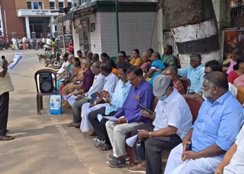 சத்துணவுஅங்கன்வாடி ஓய்வூதியர்களுக்கு மாதம் ரூ.6,750அகவிலைப்படியுடன் வழங்க,ஈமக்கிரியை தொகை ரூ.25,000வழங்க ஆர்ப்பாட்டம்