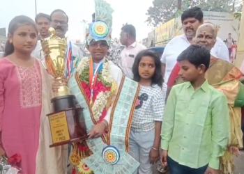 சதுரங்கப்போட்டியில் 2தங்கம்,1வெள்ளி1வெண்கலம்-வெற்றி பெற்ற திருப்பத்தூர் வீரமங்கை யாஷினியின் சாதனை