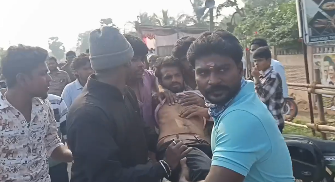 திருக்கடையூரில் காணும் பொங்கலை முன்னிட்டு 46-ம் ஆண்டு மாடுகளுக்கான எல்கைபந்தயம் காயமடைந்த இளைஞர் மருத்துவமனைக்கு அனுப்பிவைப்பு