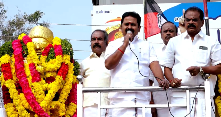 MGR109 வது பிறந்தநாளை முன்னிட்டு மன்னார்குடியில் அதிமுக சார்பில் முன்னாள் அமைச்சர் R.காமராஜ் தலைமையில் மாலை மரியாதை