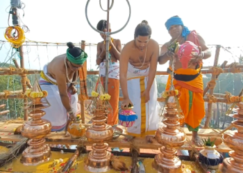 திருப்புங்கூரில் நந்தி பகவான் விலகி நின்ற சௌந்தரநாயகி உடனுறை சிவலோகநாதசுவாமி கோயில் கும்பாபிஷேகவிழா