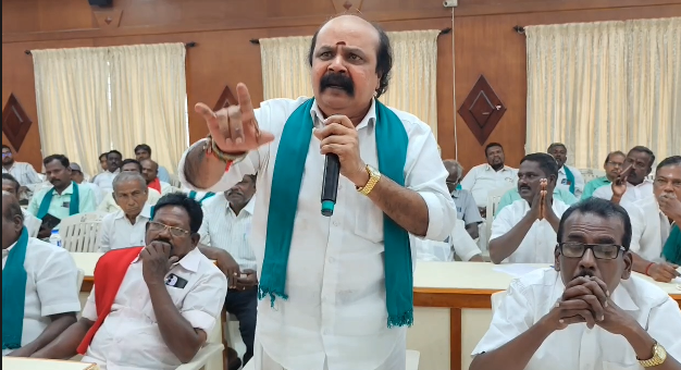 திருவாரூரில் ஆக்கிரமிப்பு குறித்து தட்டிக்கேட்ட எனக்கும், என் தந்தைக்கும் ஆக்கிரமிப்பாளர்கள் கொலை மிரட்டல்