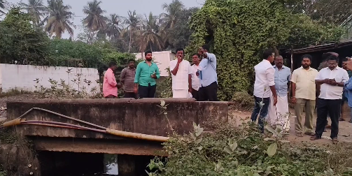 மயிலாடுதுறையில் காவிரியின் கிளை வாய்க்காலான பழங்காவிரி வாய்க்கால் MLA ராஜகுமார் நேரில் ஆய்வு