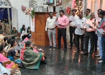 திருவள்ளூர் 100 ஆண்டுகள் பழமையான கௌடி தேவாலயத்தில் ஆங்கில புத்தாண்டையொட்டி சிறப்பு ஆராதனை