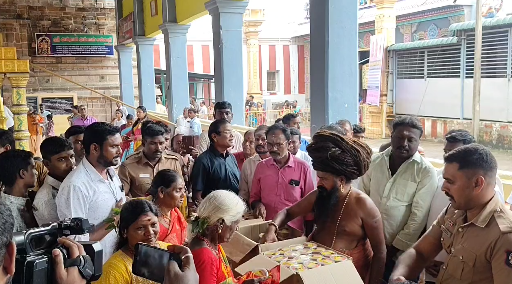 உலகப் பிரசித்தி பெற்ற திருக்கடையூர் கோவிலில் புத்தாண்டை ஒட்டி தரிசனம் தருமபுரம் ஆதீனம் சிறப்பு வழிபாடு