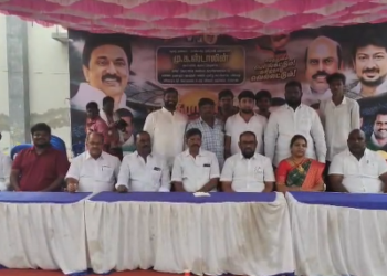 திருப்பத்தூரில் நகர மாணவரணி சார்பில் சுலோ சைக்கிளிங் போட்டியில் கலந்து கொண்ட நகரமன்ற தலைவர்