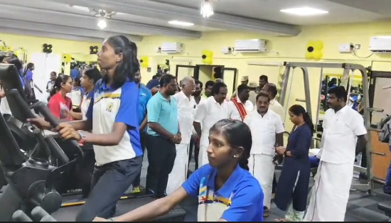 நாகர்கோவில் அண்ணா விளையாட்டு அரங்கத்தில் 42 லட்சம் ரூபாய் செலவில் புதிதாக அதிநவீன உடற்பயிற்சி கூடம்