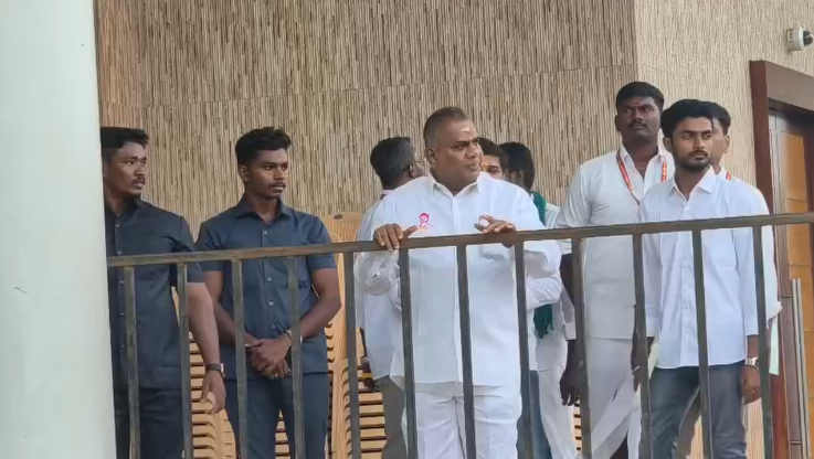 TVK-வீரர்கள் ஆலோசனை கூட்டம்- 37 நாட்களுக்கு பிறகு பேசும் விஜய் – பிரம்மாண்ட ஏற்பாடு