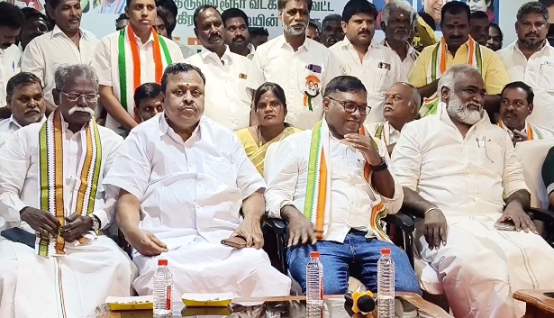 நான் கிங்காக இருப்பேன் என விஜய் பேசுவதை நிறுத்த வேண்டும் என திருவள்ளூர் வடக்கு மாவட்ட காங்கிரஸ் தலைவர் அறிமுககூட்டத்தில் MP.சசிகாந்த்செந்தில் பேட்டி