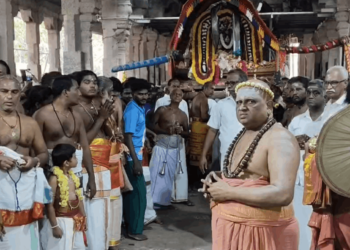 பொற்கிழி வழங்கும் ஐதீக விழா – திருவாவடுதுறை ஆதீனகர்த்தர் மற்றும் ஏராளமான பக்தர்கள் பங்கேற்று தரிசனம்